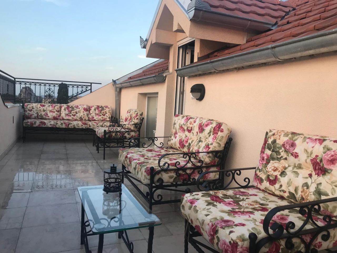 New And Nice Apartments Kragujevac Dış mekan fotoğraf
