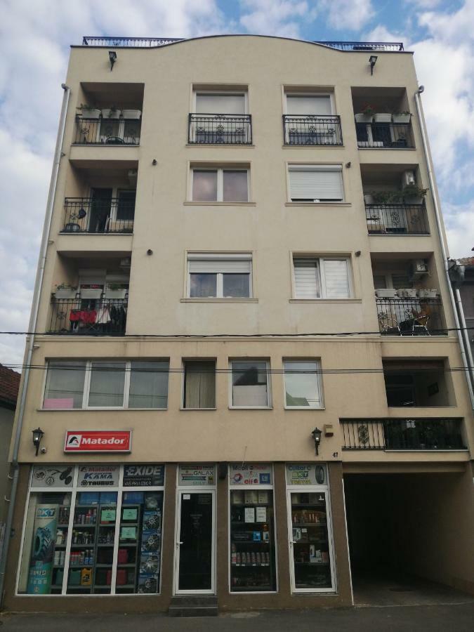 New And Nice Apartments Kragujevac Dış mekan fotoğraf